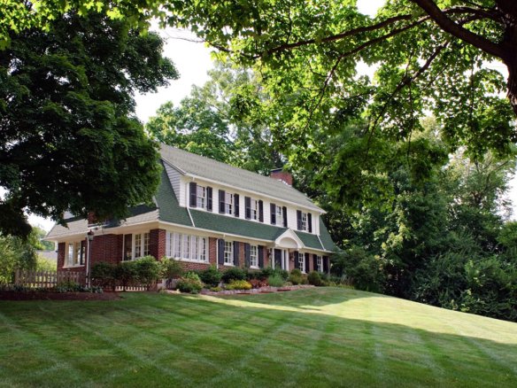 37 Your Gateway to Properties in Laos