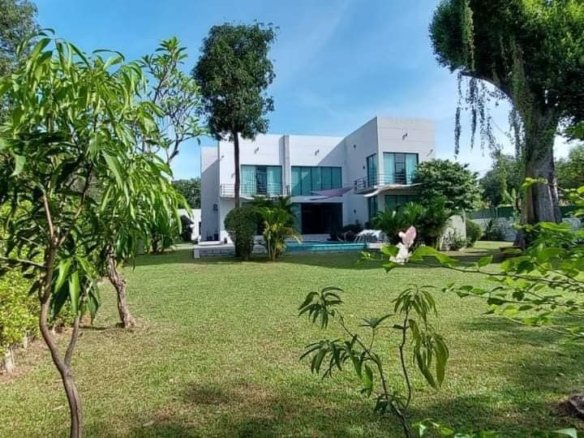 1 Your Gateway to Properties in Laos