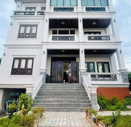 1 Your Gateway to Properties in Laos