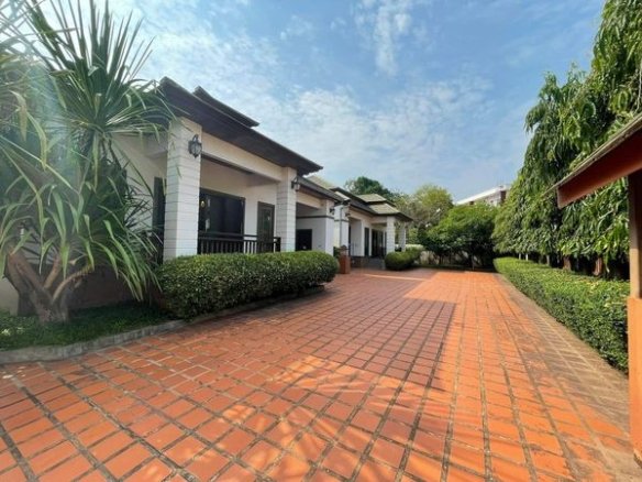 1 Your Gateway to Properties in Laos